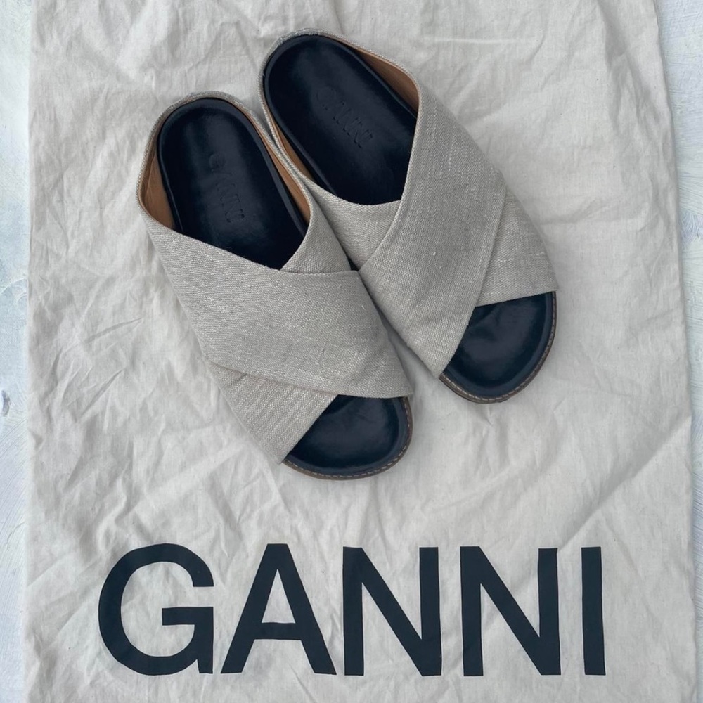 ganni criss cross sandals / slides